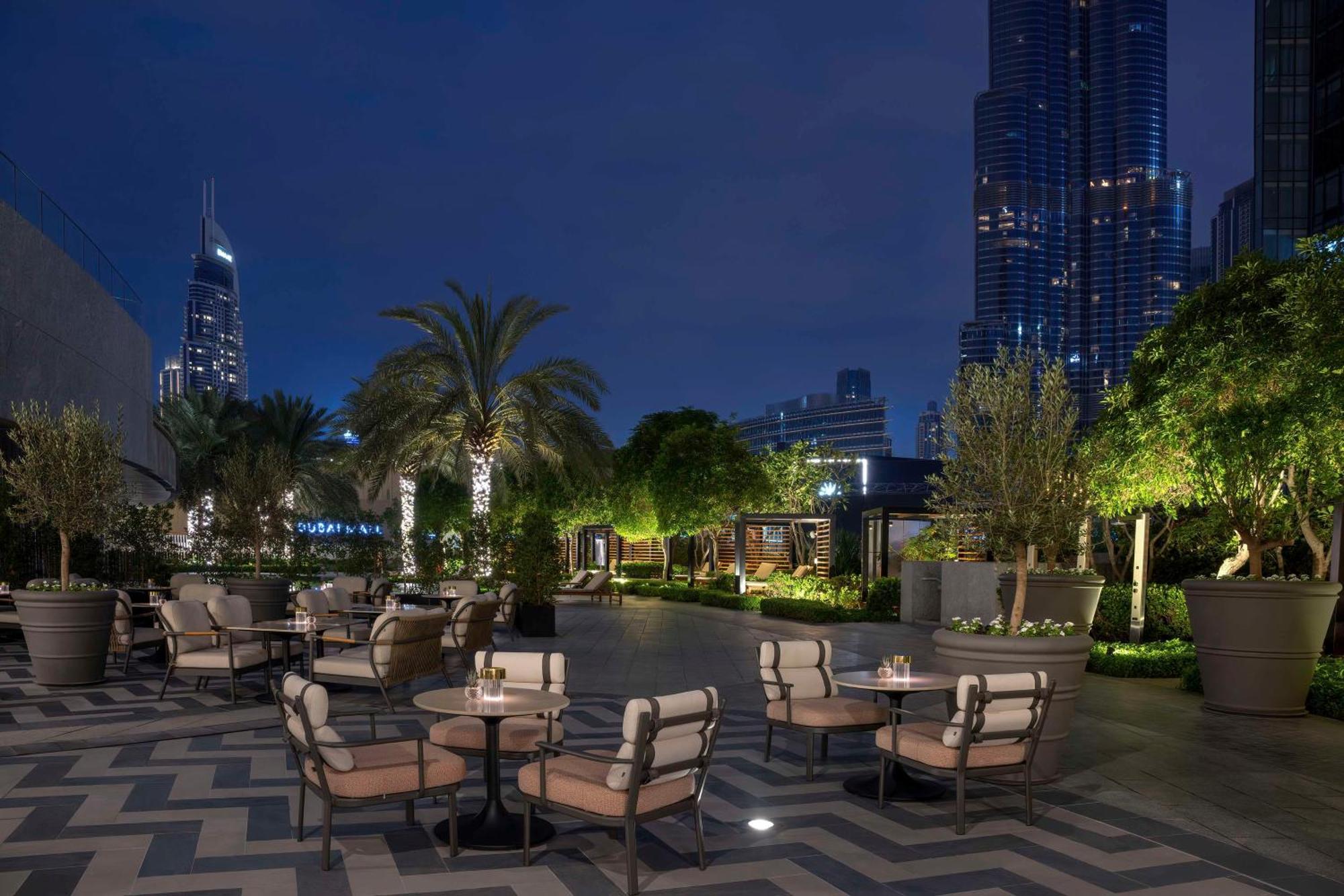 Kempinski The Boulevard Dubai Hotel Exterior photo